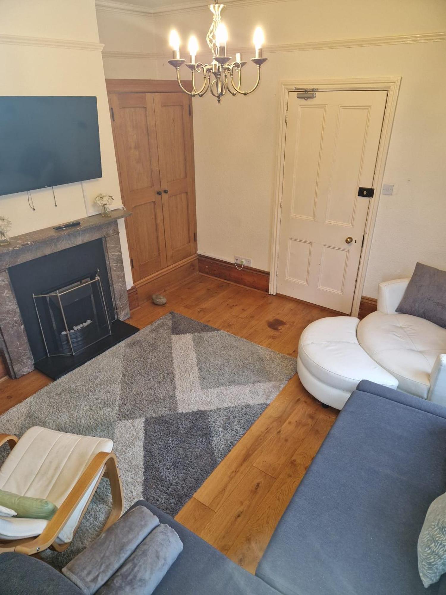 Hereford - Falcon House - Spacious 5 Bedroom House With Games Room - Sleeps 14 Guests - Great Property For Family & Friends Gathering Together - Hosted By Rentmyhouse Eksteriør bilde